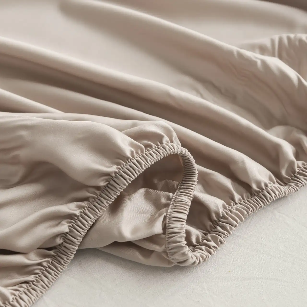 Boomba Bamboo premium hoeslaken soft taupe 35cm - 200x200 - Afbeelding 4