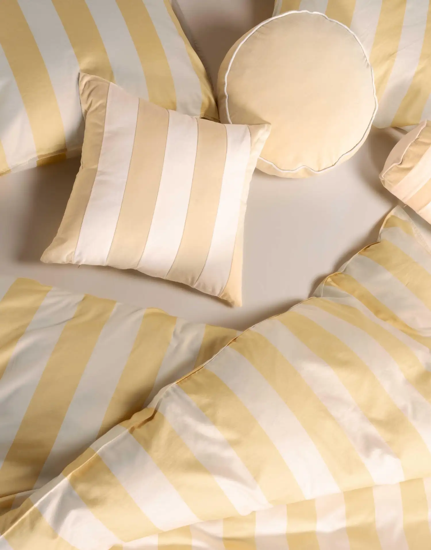 Essenza sierkussen Nino yellow 50x50cm - Afbeelding 2