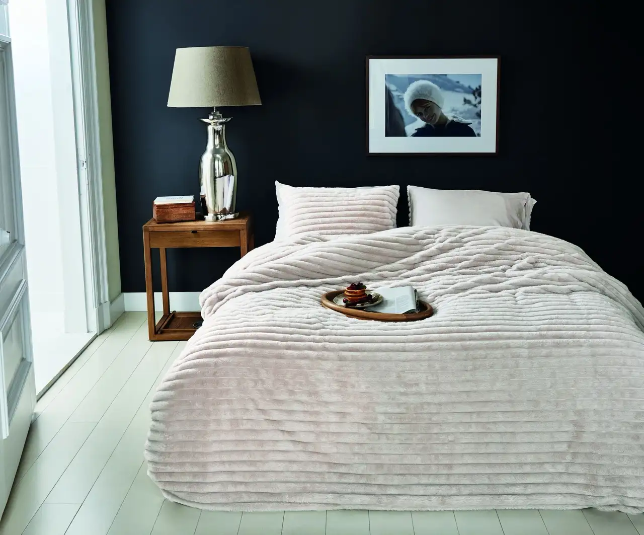 Riviera Maison dekbedovertrek Furry Stripes fake-fur offwhite - 2-persoons 200x200/220cm + 2 slopen - Afbeelding 5