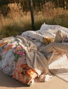 Vandyck dekbedovertrek Fleur Festive cream tan satijn - 1-persoons 140x200/220cm + 1 sloop