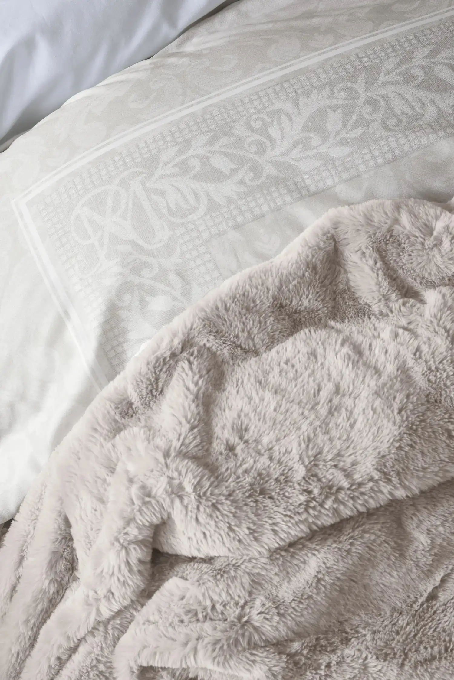 Rivièra Maison sprei Furfinity 260x260cm sand - Afbeelding 4