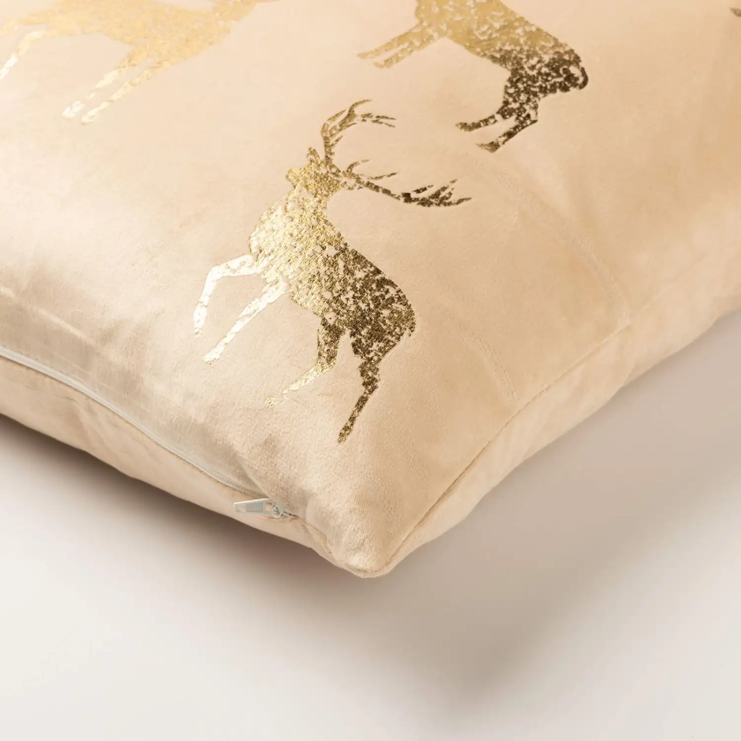 Kerst sierkussen Nordic Reindeer 45x45cm brazillian sand - Afbeelding 3