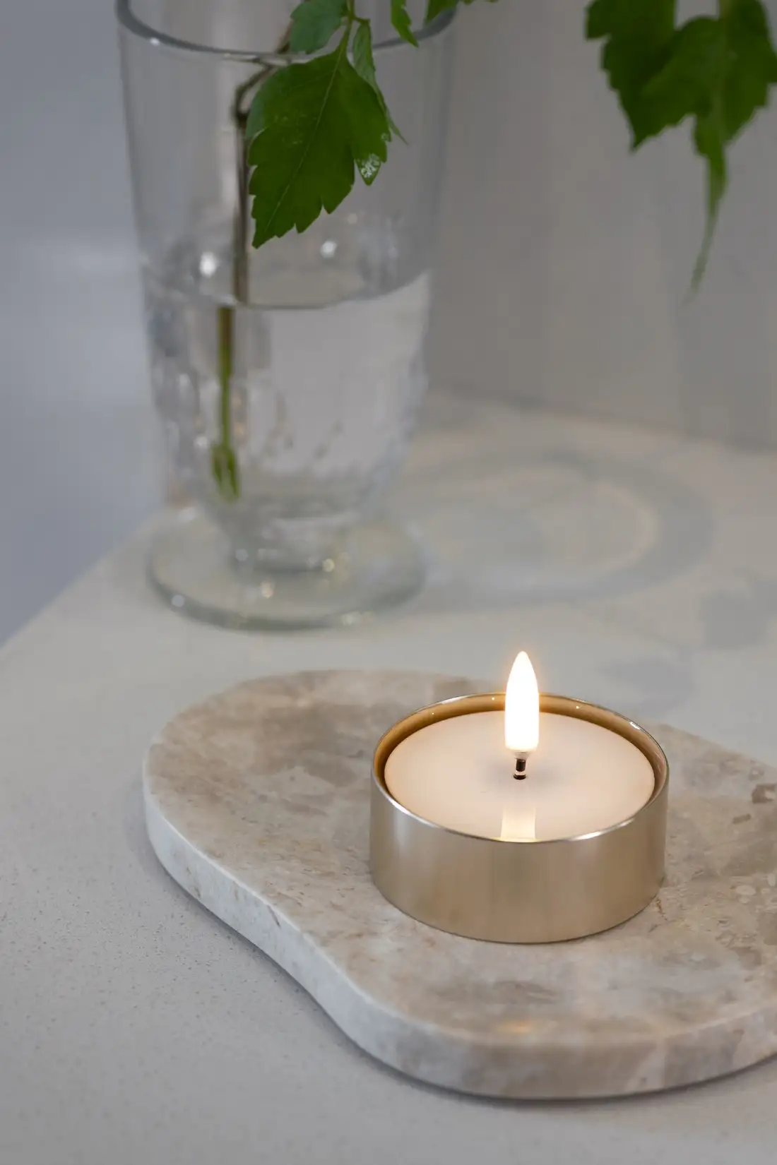 Uyuni led-waxinelichtje tealight maxi r6,3 x h2,3cm metal brass 2-pack - Afbeelding 2