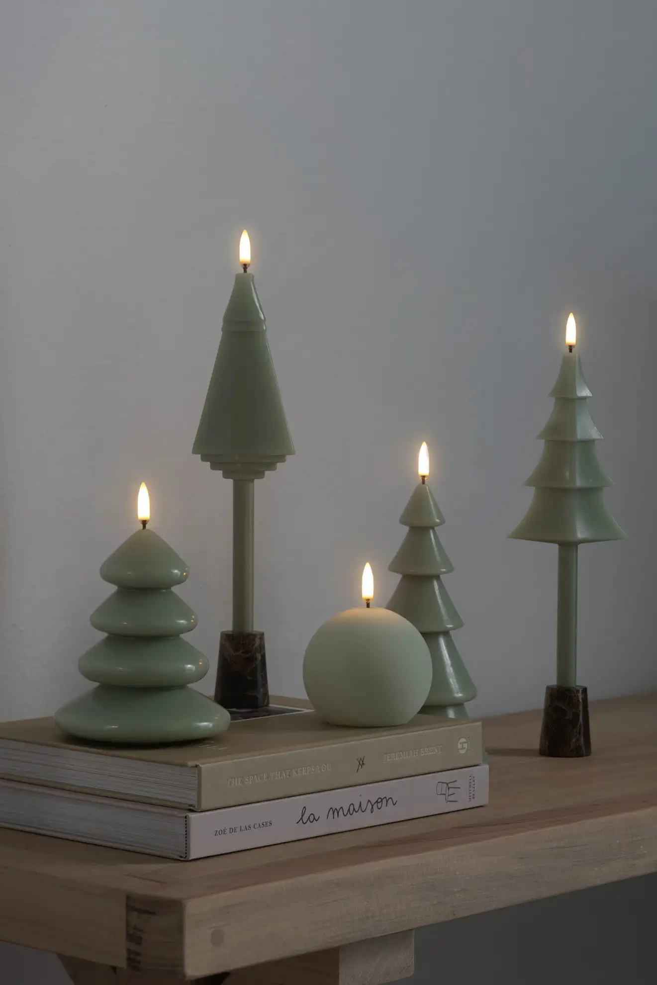 Uyuni led-kaars Tree 1,3 x 25cm sage green - Afbeelding 2